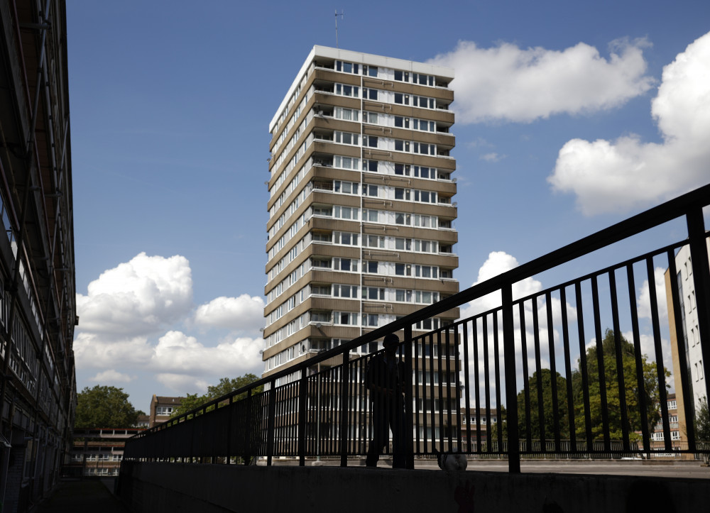 Residents state the Cambridge Road Estate is 'falling apart'. (Photo: Facundo Arrizabalaga/MyLondon)