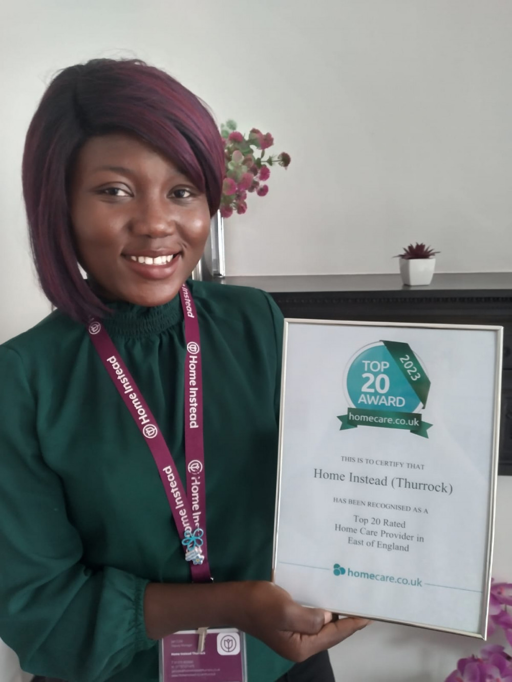  Co-owner of Home Instead Thurrock Dorcas Afful with the homecare.co.uk 2023 Award