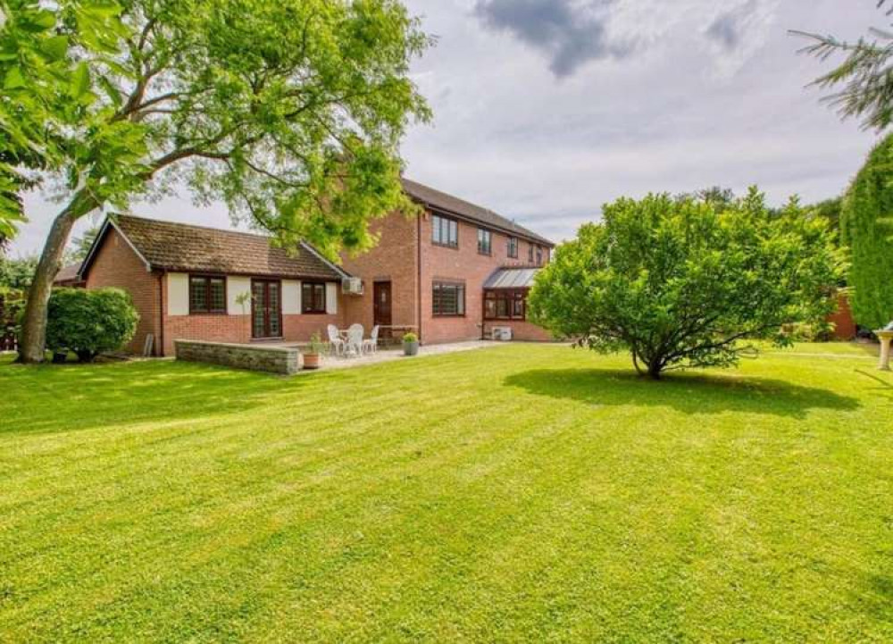 Four-bedroom detached home in East Brent