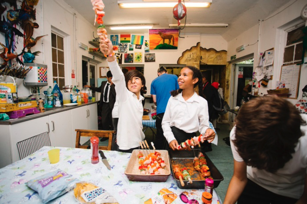 Children at A.P.P.L.E community centre will have an improved kitchen to cook meals with (image via aroundealing.com).