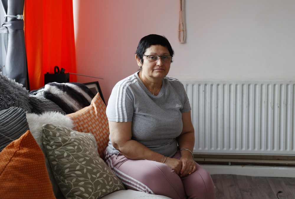  Erzsebet Kovacs was diagnosed with metastatic breast cancer in 2021 and now lives in a property she deems inadequate (image via Facundo Arrizabalaga/MyLondon). 