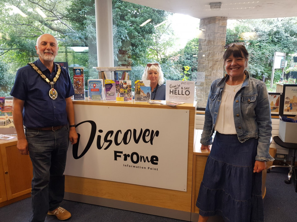 Mayor of Frome with volunteers Pat and Jude