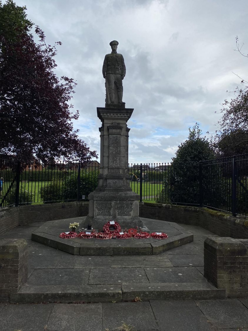 Elworth War Memorial (Photo: Nicola Cook)