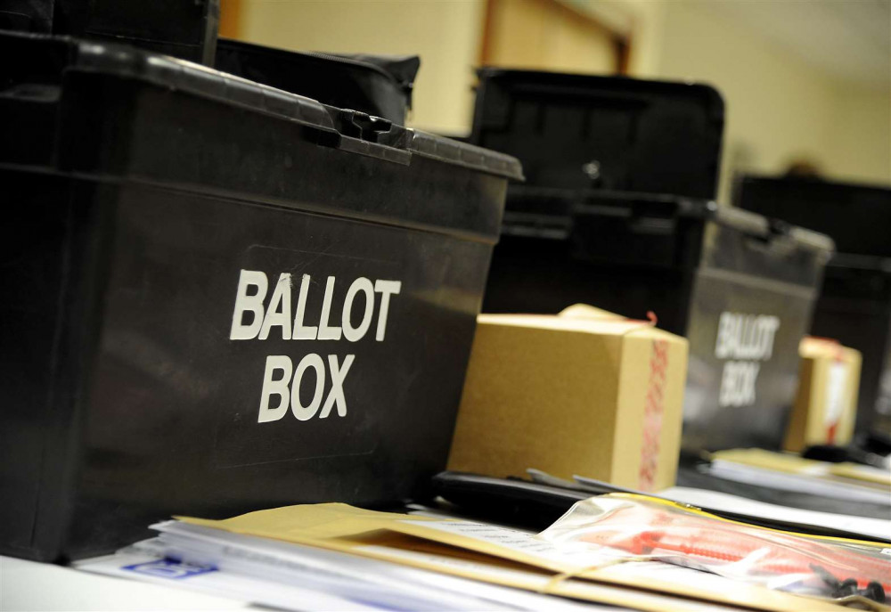 esearch from the Electoral Commission shows that individuals who've recently changed addresses are less likely to be registered. esearch from the Electoral Commission shows that individuals who've recently changed addresses are less likely to be registered.