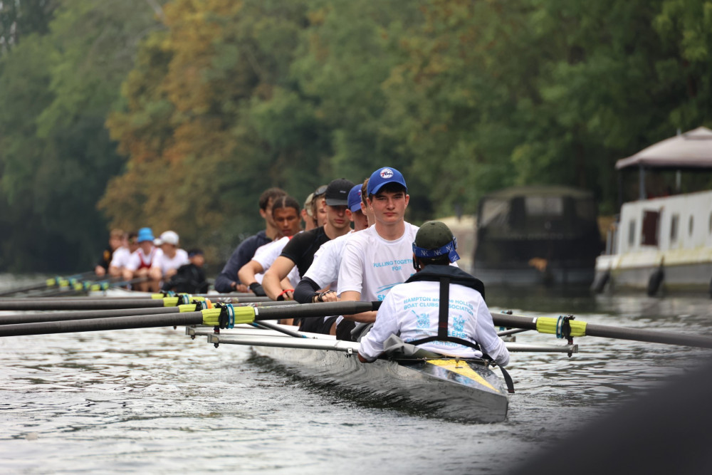 Hampton School boys participated in an 80-mile sponsored row on the Thames. (Photo: Hampton School)