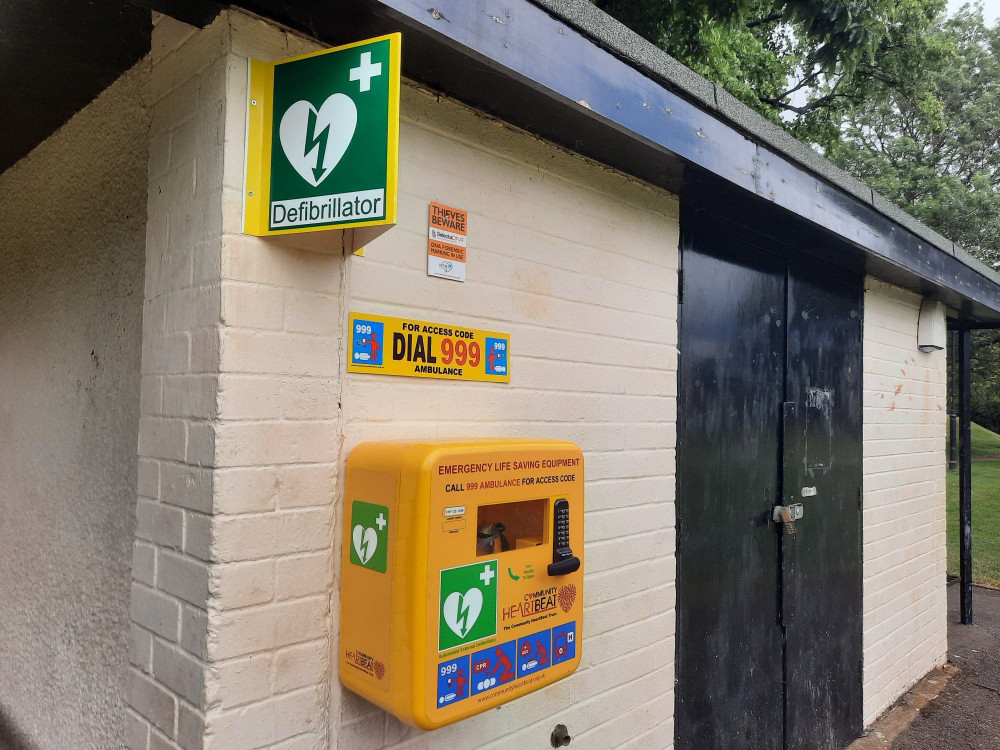 A new metal case to protect a defibrillator from vandals will be installed in Oakham. Image credit: Nub News.