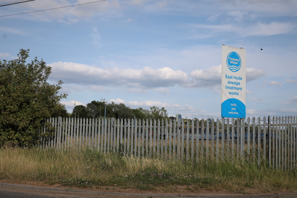 The Luton East Hyde Sewage Treatment Works in Bedfordshire, on the bank of the River Lea, a few miles upstream from Harpenden. (Photo: Will Durrant/LDRS)