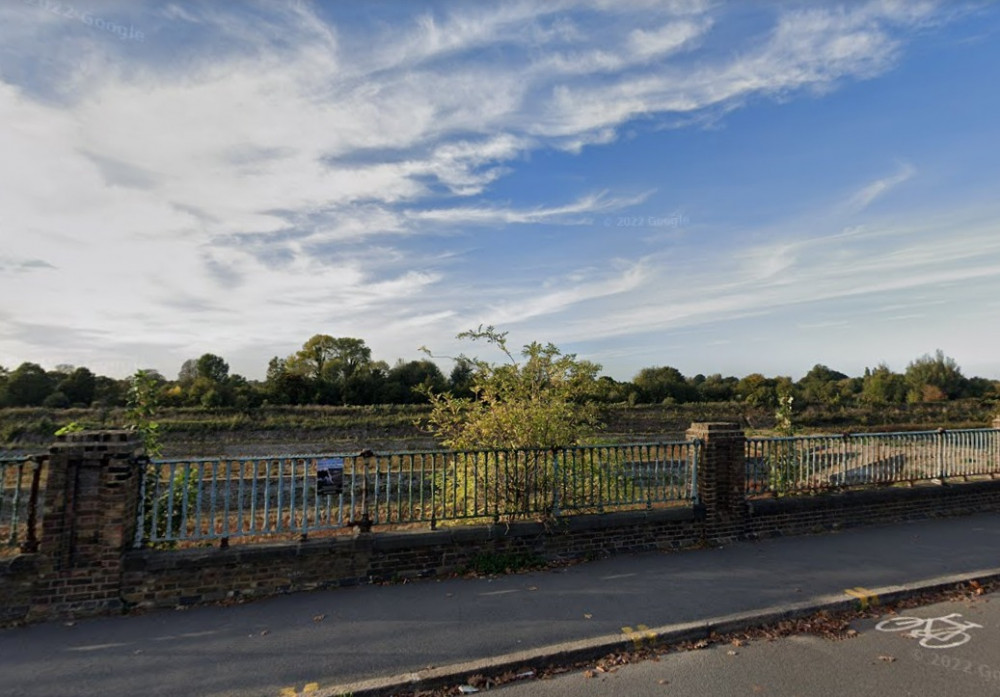 Seething Wells filter beds viewed from Portsmouth Road, Surbiton. (Photo: Google Maps) Seething Wells filter beds viewed from Portsmouth Road, Surbiton. (Photo: Google Maps)