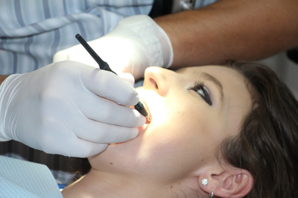 Stock image of a patient at the dentist (Image: via Pixabay, free to use without credit by all partners)