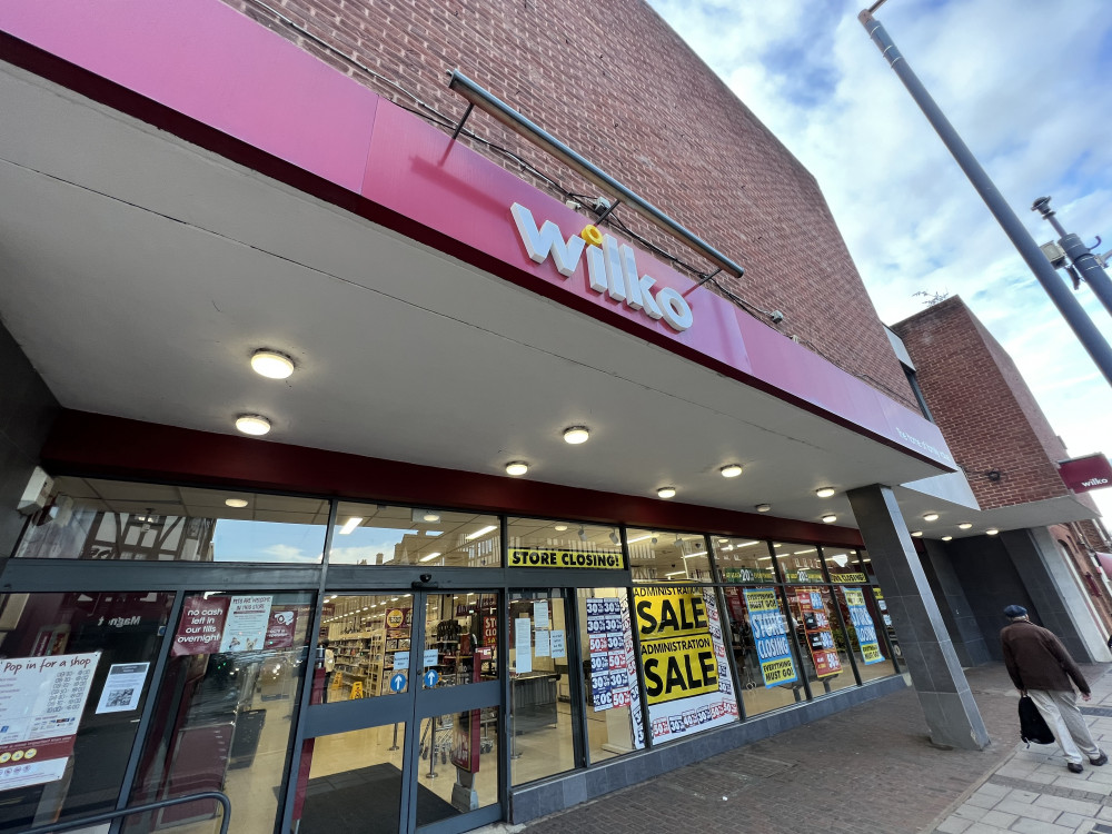 The former Wilko store on Bancroft (pictured) is to open as a Poundland this weekend according to the cut prices retailers. CREDIT: Hitchin Nub News 