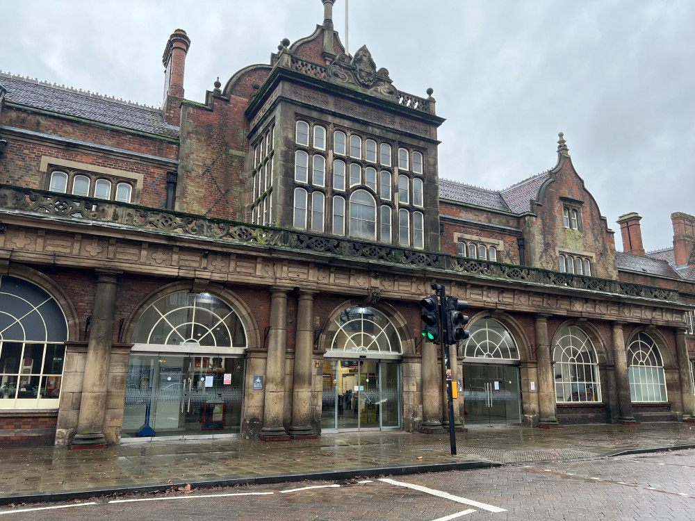 Plans to close Stoke Railway Stations's ticket office and 100s more across England have been scrapped, following a government U-turn (Nub News).