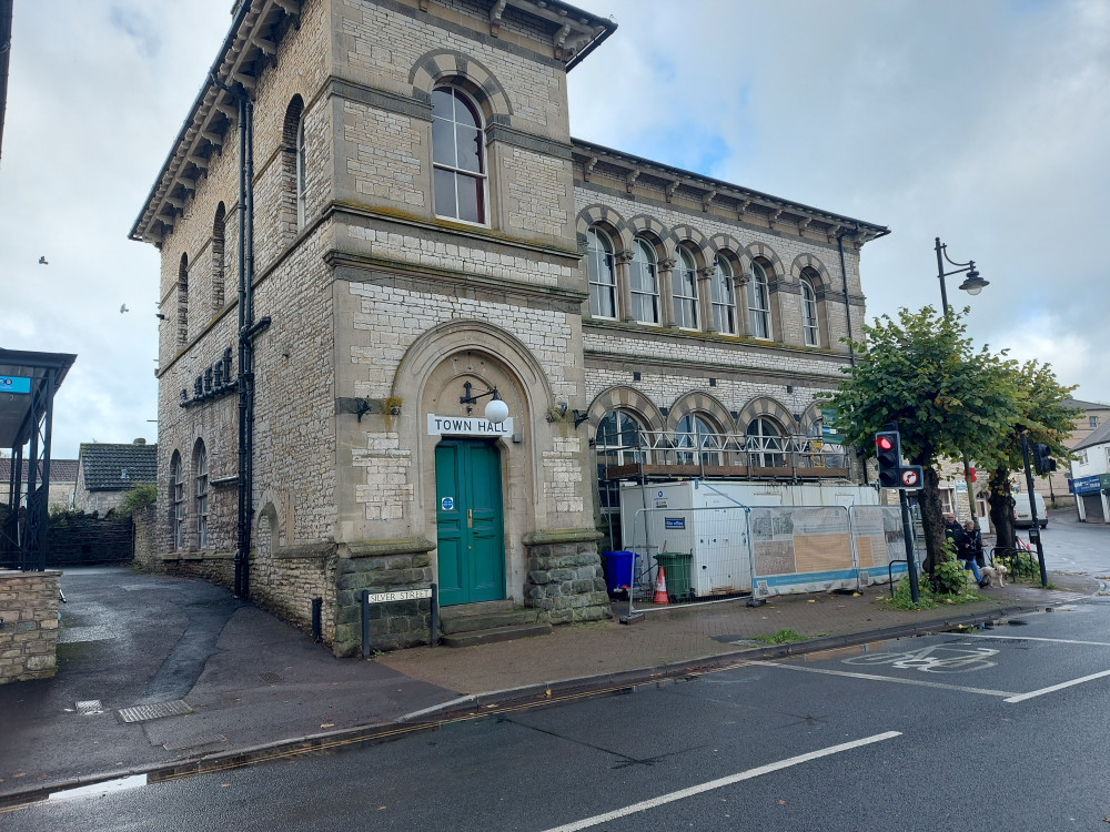 Midsomer Norton Town Hall November 4 : Photo Nub News - they are cleaning up the financial house