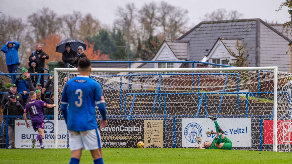 Charlie Horlock's long kick beats the Halesowen keeper. CREDIT: PETER ELSE 