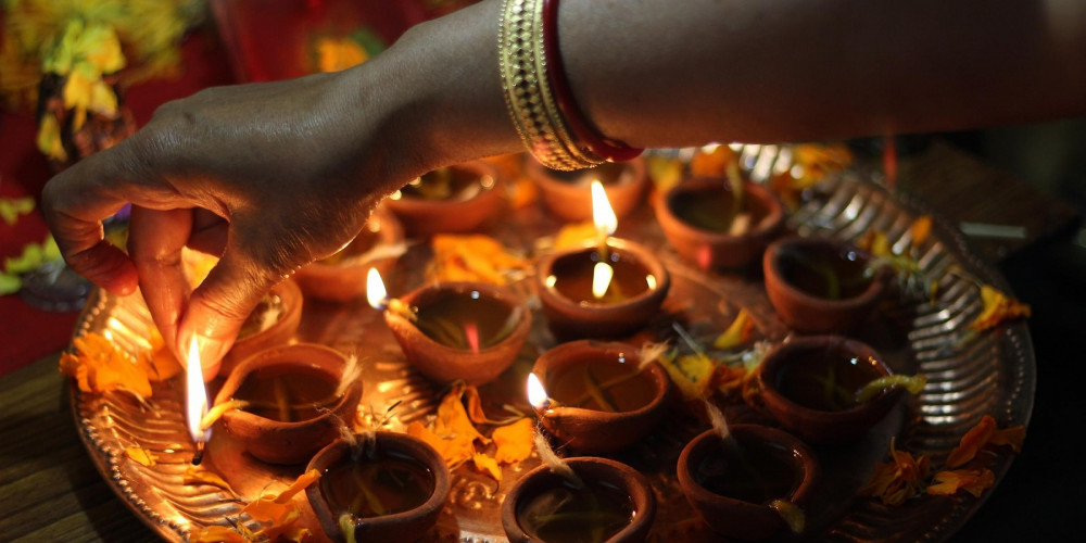 Alzheimer’s Society issues expert advice on how to include people with dementia during Diwali