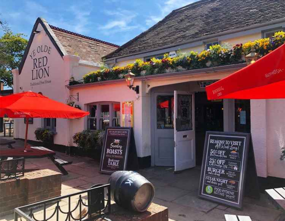 Ye Olde Red Lion, where the group will stop for lunch (Credit: Ye Old Red Lion)