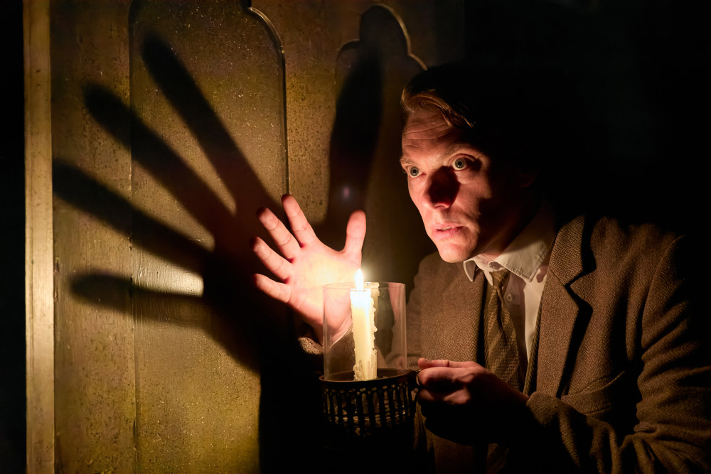 The Woman in Black is at Richmond Theatre this week. (Photo Credit: Mark Douet).