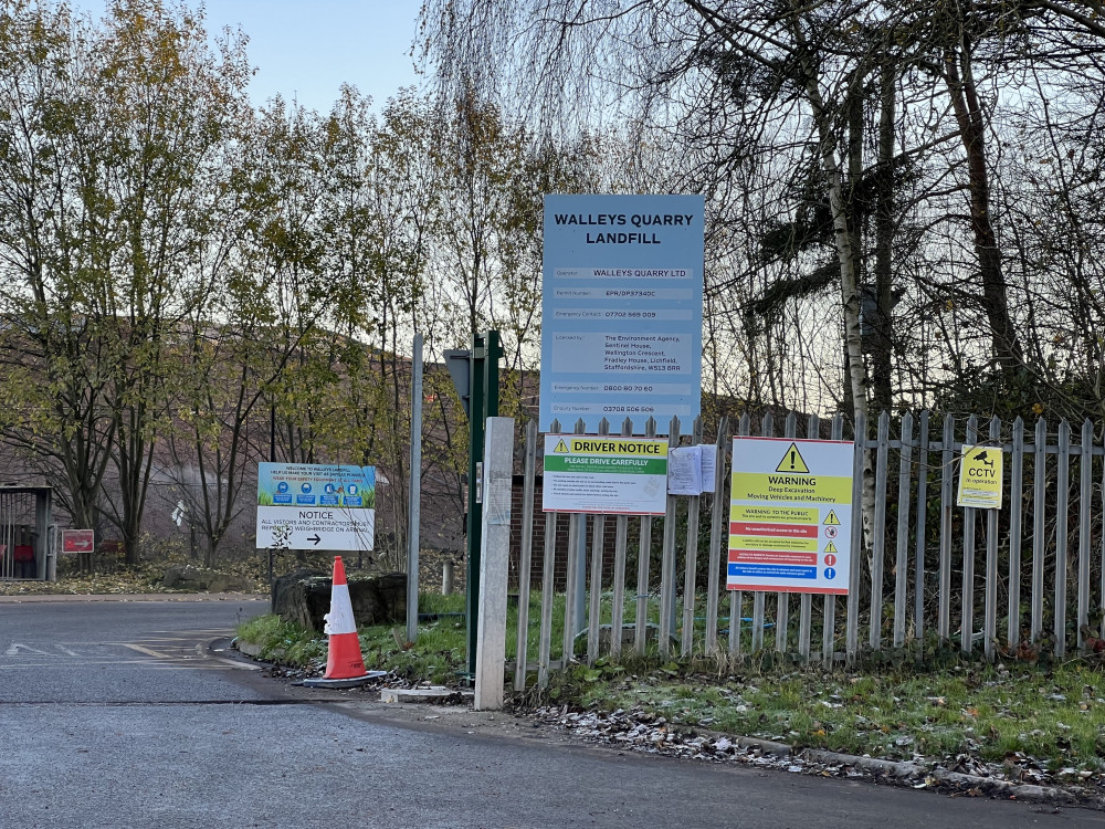 A government agency has said the risk of long-term health problems caused by living near Walleys Quarry is 'likely to be small' (LDRS).