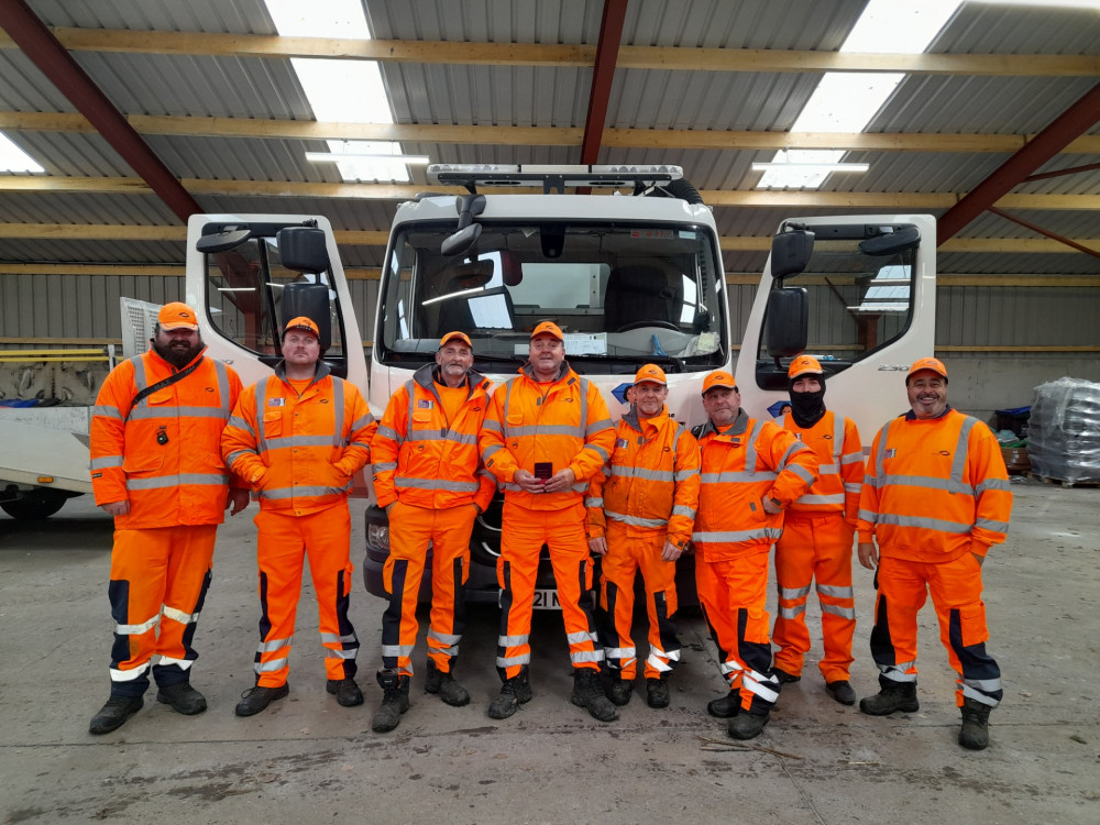 Contractors idverde carry out the cleanse of the 18km stretch of the A46 twice per year (image via Warwick District Council)