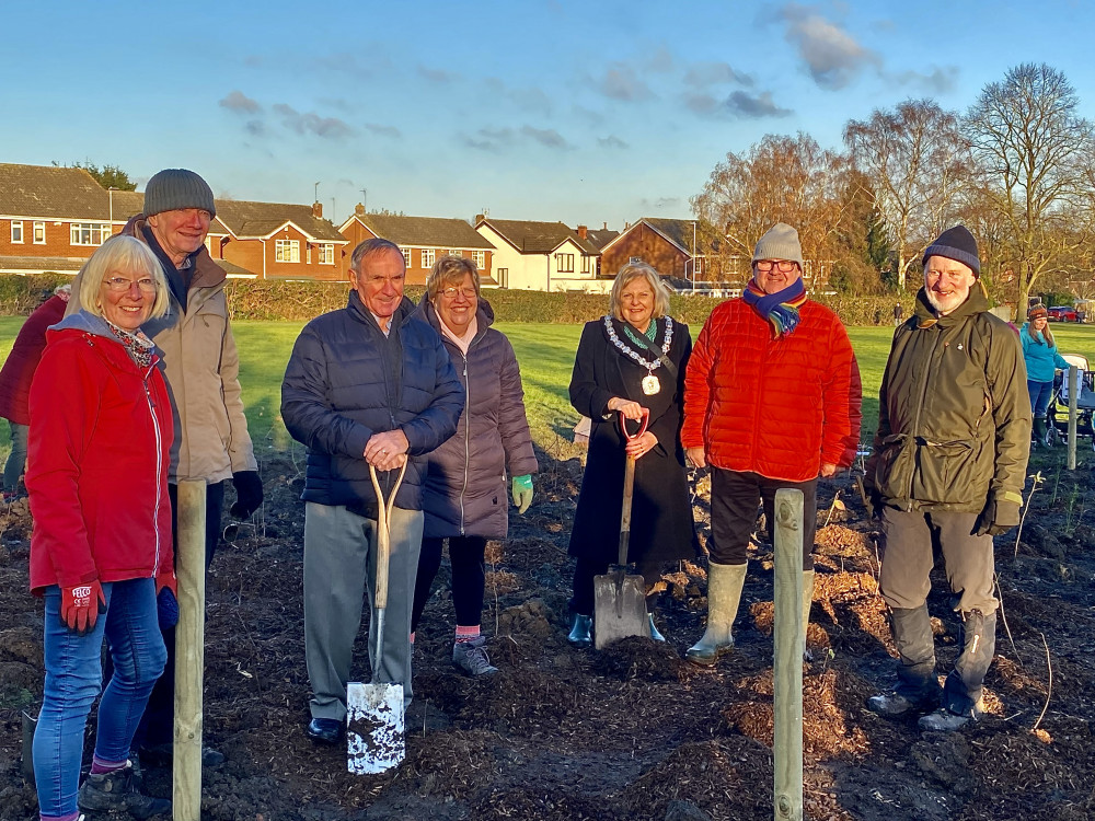 Local councillors and Ashby tree warden Ian Retson (far right) line up at the tree planting day for Western Park's Tiny Forest. All photos: Ashby Nub News Local councillors and Ashby tree warden Ian Retson (far right) line up at the tree planting day for Western Park's Tiny Forest. All photos: Ashby Nub News