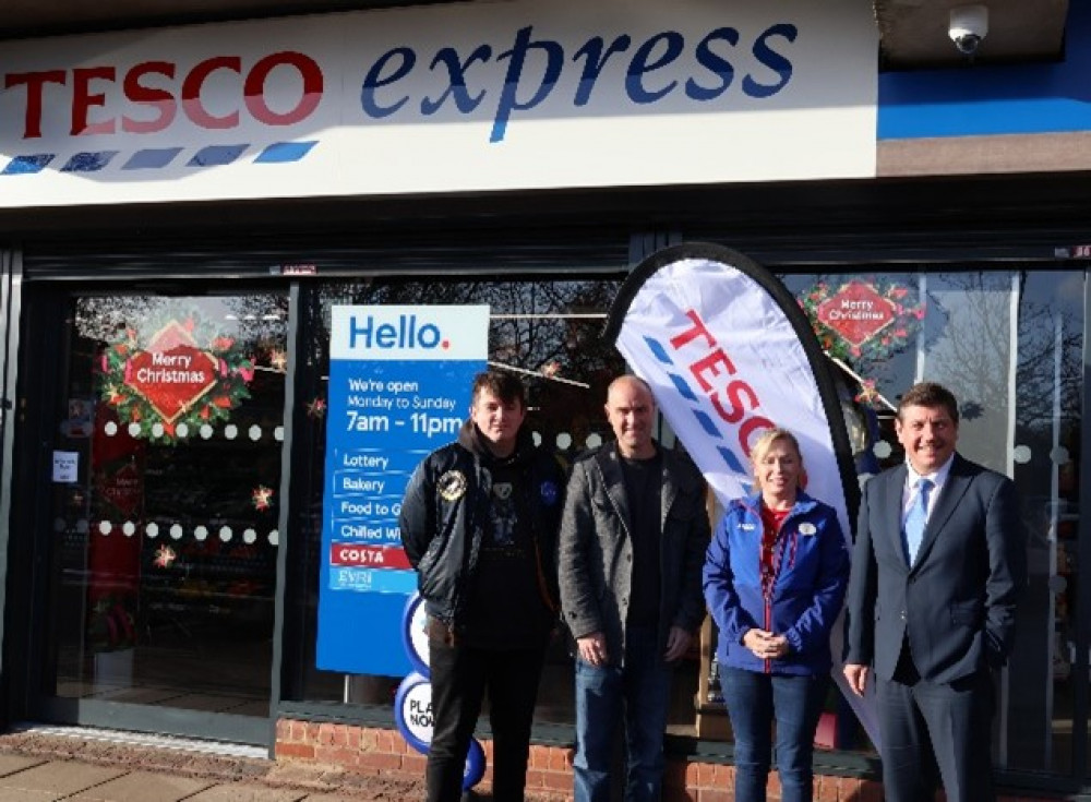 The MP met staff at the Pade's new Tesco store. 