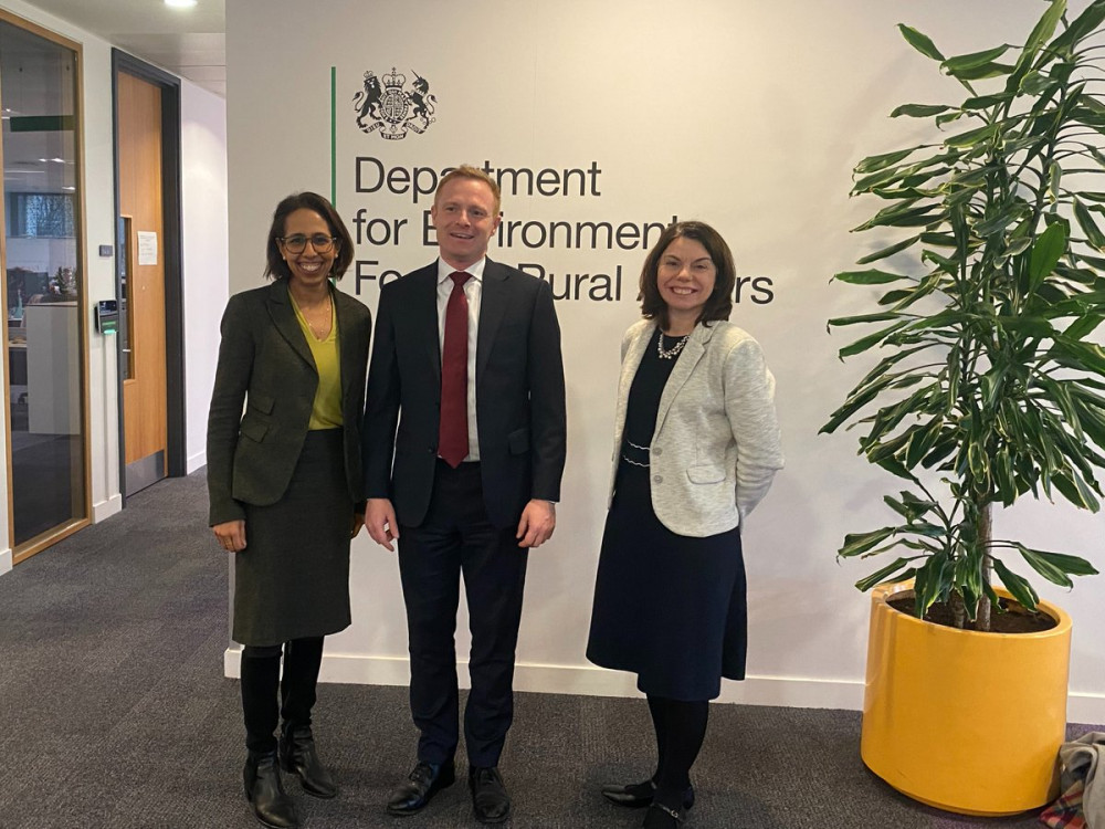 MPs for Twickenham and Richmond meet with DEFRA Minister over Teddington Abstraction plans. (Photo Credit: Sarah Olney MP).