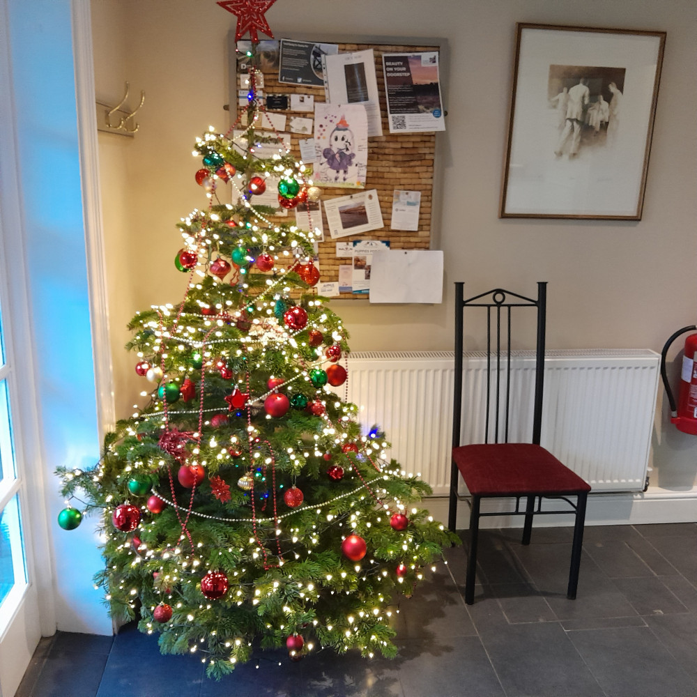 It's beginning to look a lot like... It's beginning to look a lot like...
