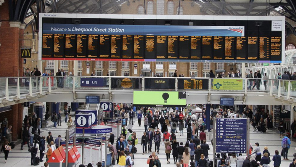 Elizabeth line shakes up the UK top 10 for most used train station this year (credit: ORR).