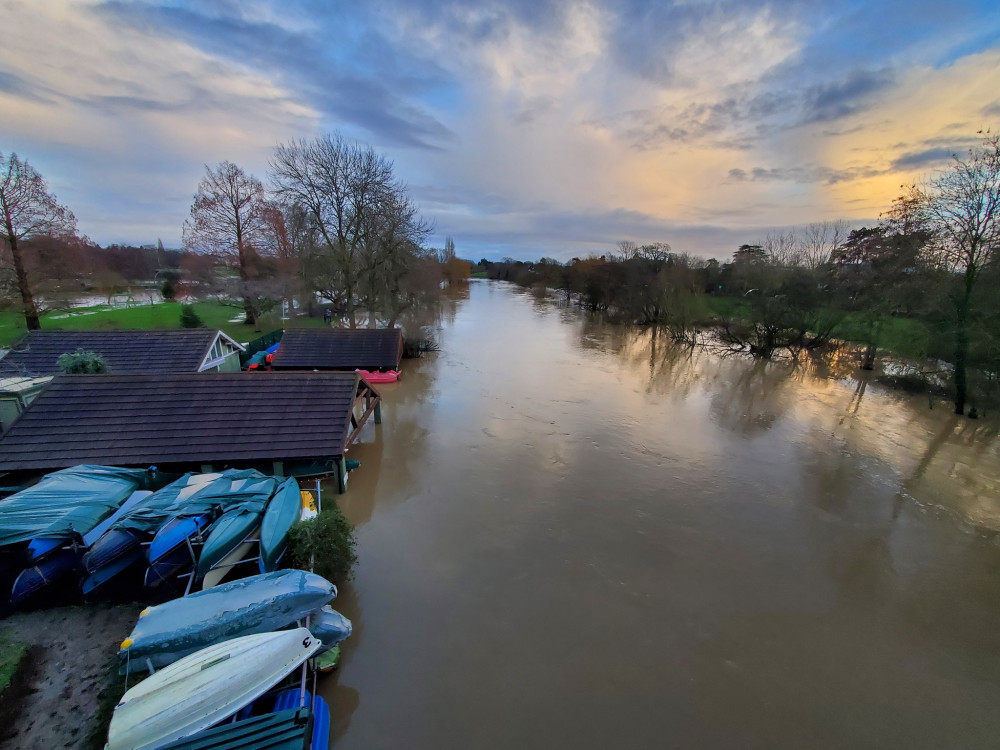 Flood warnings are in place along the length of the River Avon (image via Geoff Ousbey)