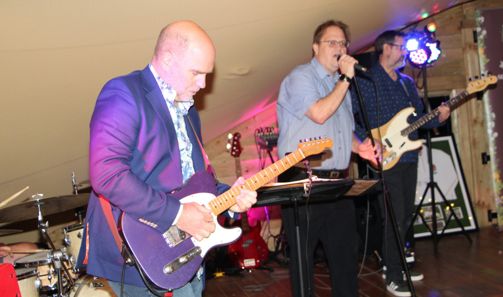 Richard Deyn of Ipswich Guitar School performing at Suffolk Mind's Gala on the Farm event (Picture: Suffolk Mind)