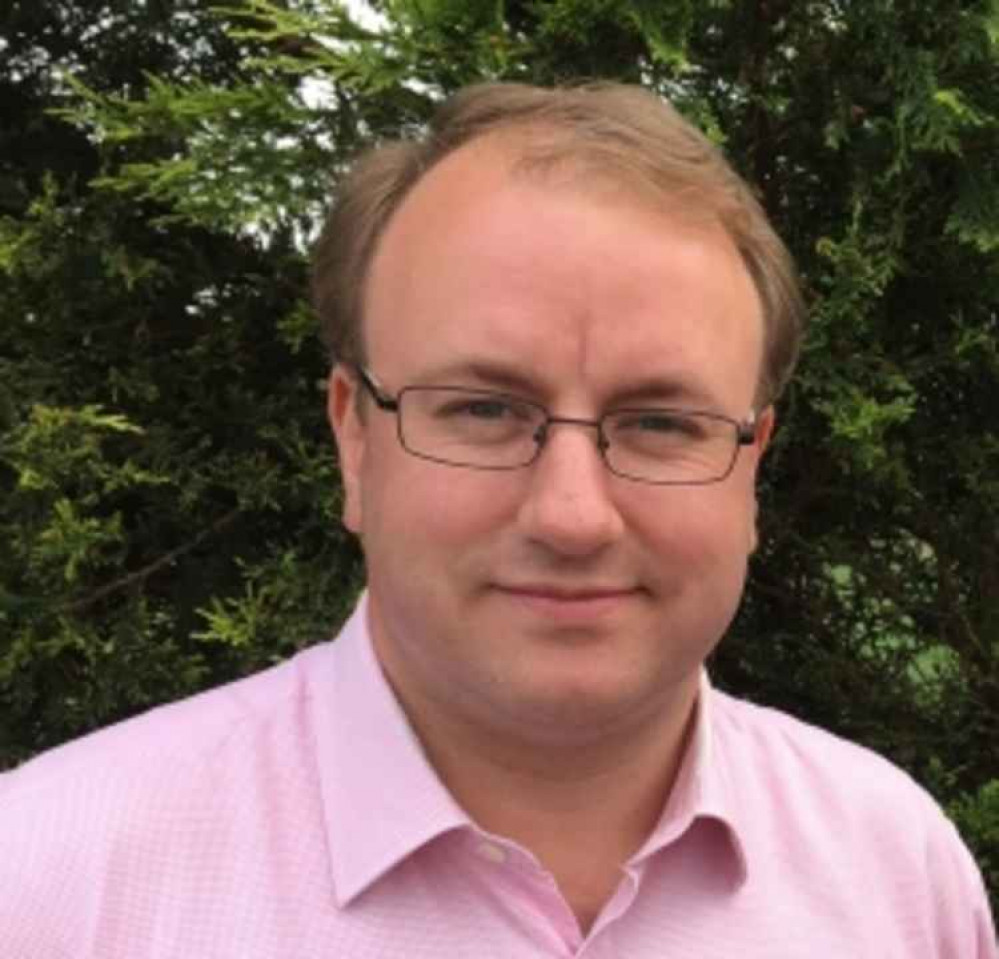 Cllr Simon Eardley Cllr Simon Eardley