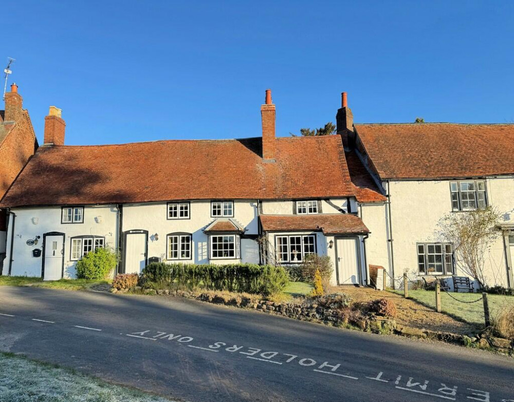 This week we have looked at a Castle Green three-bedroom cottage now on the market for £820,000 (image via Julie Philpot Residential)