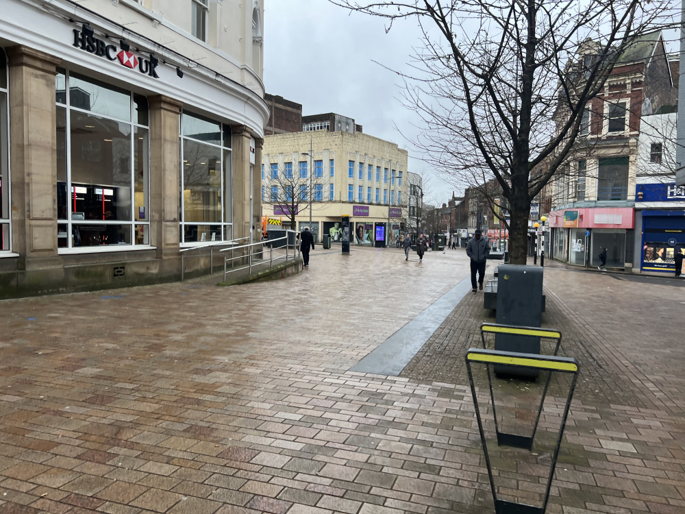 Police were called to Piccadilly, Hanley, yesterday afternoon and 90 mature cannabis plants were seized (Nub News).