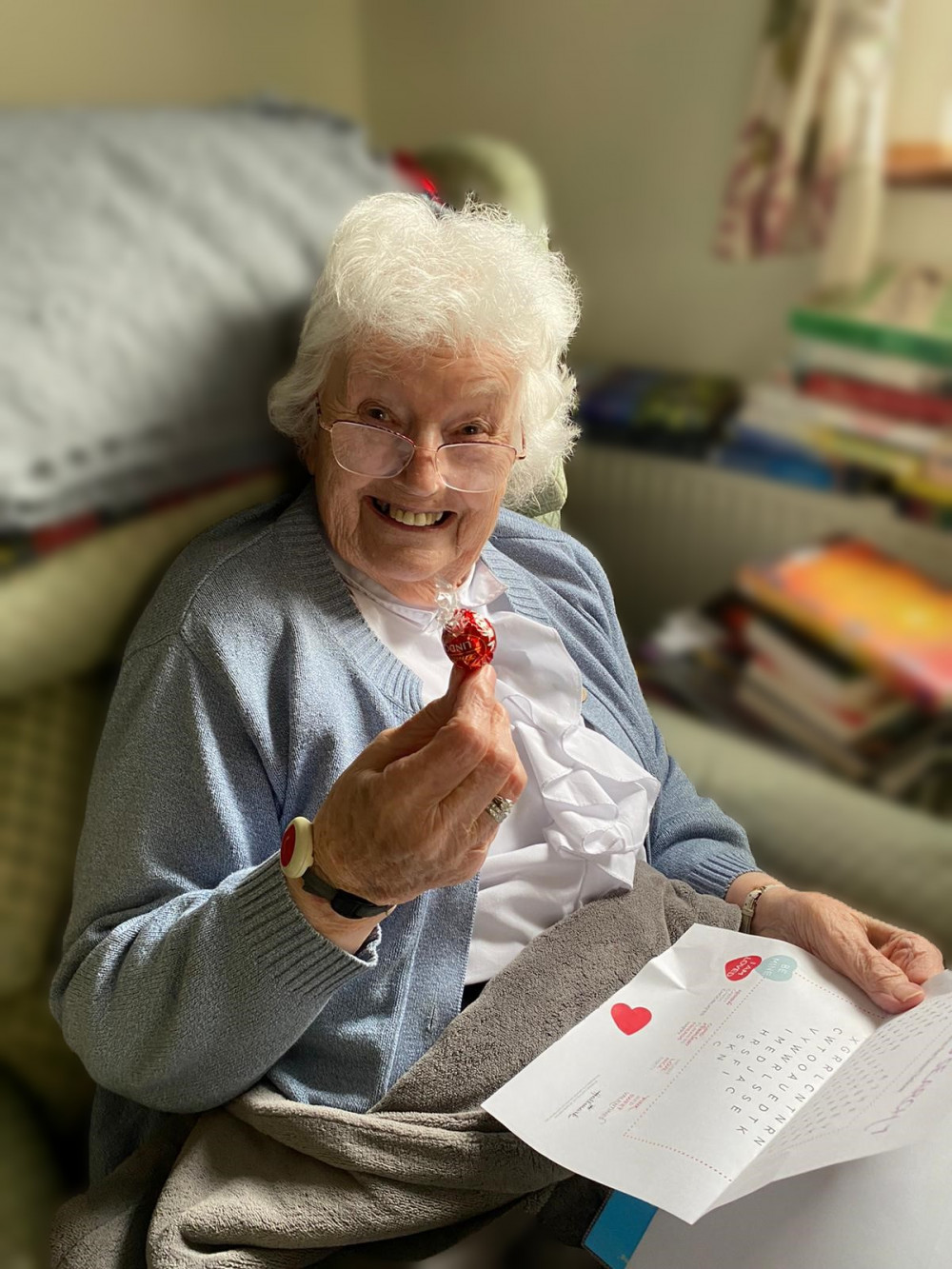 SureCare Central Cheshire quality assurance officer, Ashleigh, arranged to share chocolates and Valentine’s Day themed word searches with clients (Nub News).