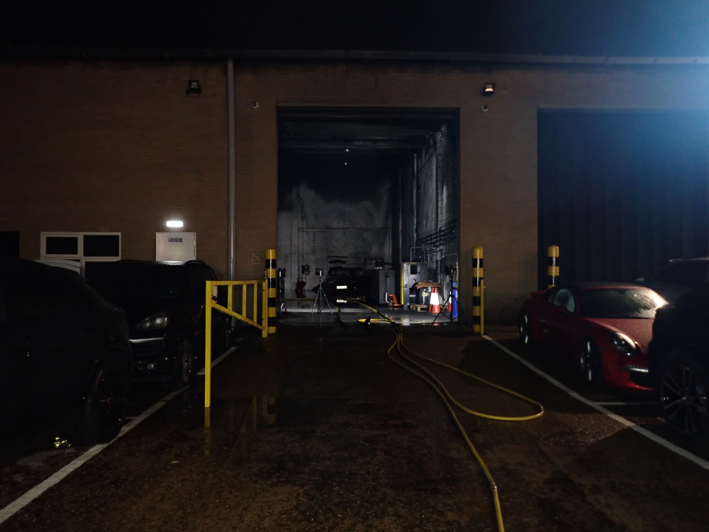 There was fire to a vehicle repair storage unit on Lionel Road, Brentford over the weekend (credit: @LondonFire/X).