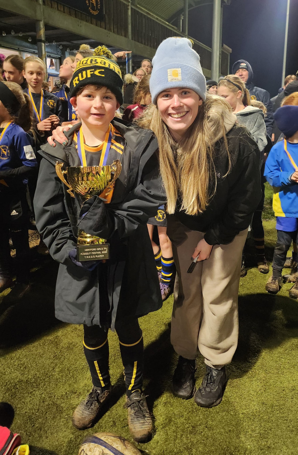 Trophy winner, Lexi, with Saracens and England Red Roses star, Ella Wyrwas. CREDIT: Letchworth Lionesses 