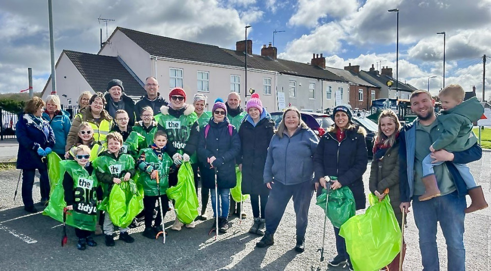 Around 20 volunteers took part in a litter picking session in Thringstone on Saturday. Photos: Friends of Thringstone