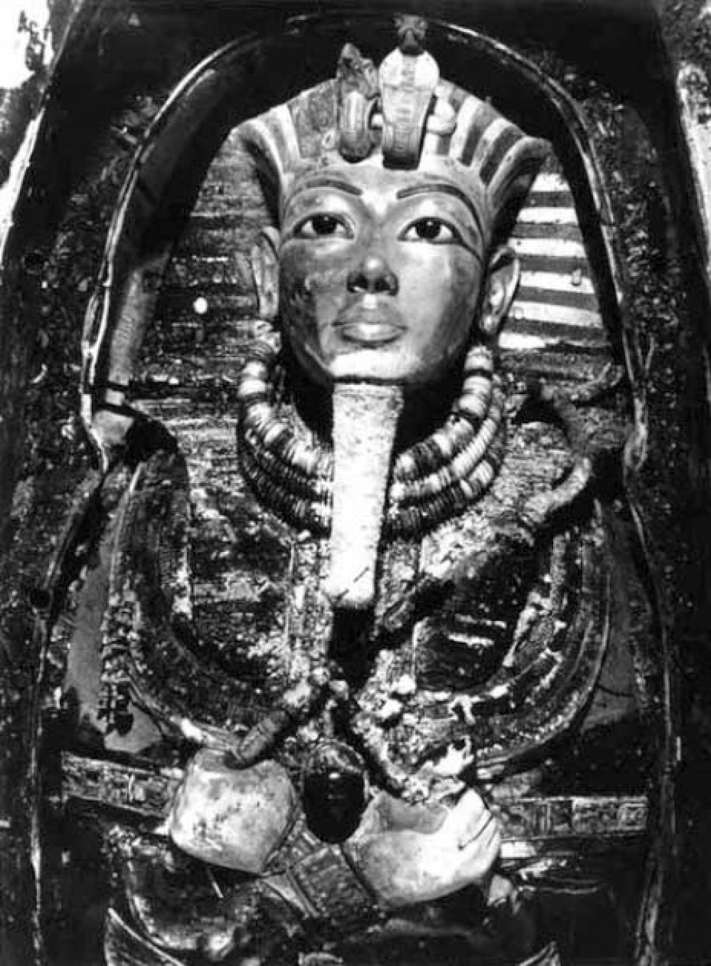 Tutenkhamun’s Tomb and Treasures Tutenkhamun’s Tomb and Treasures