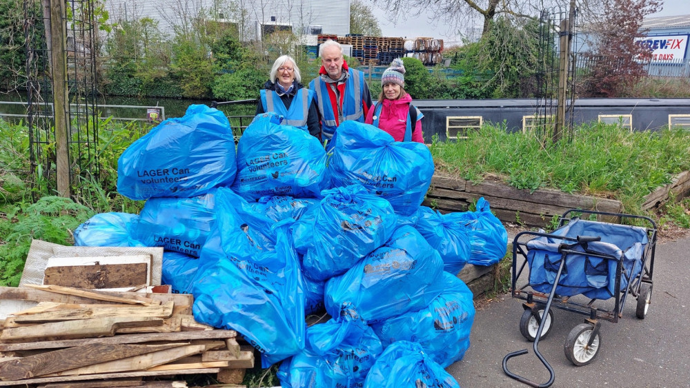 Volunteers collected rubbish from 11 miles of canal (Photo by Mark Percy)