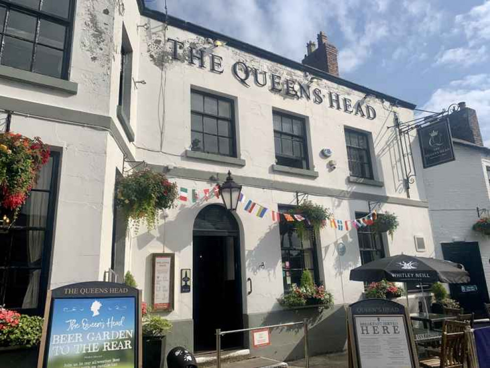 England flags festoon The Queens Head