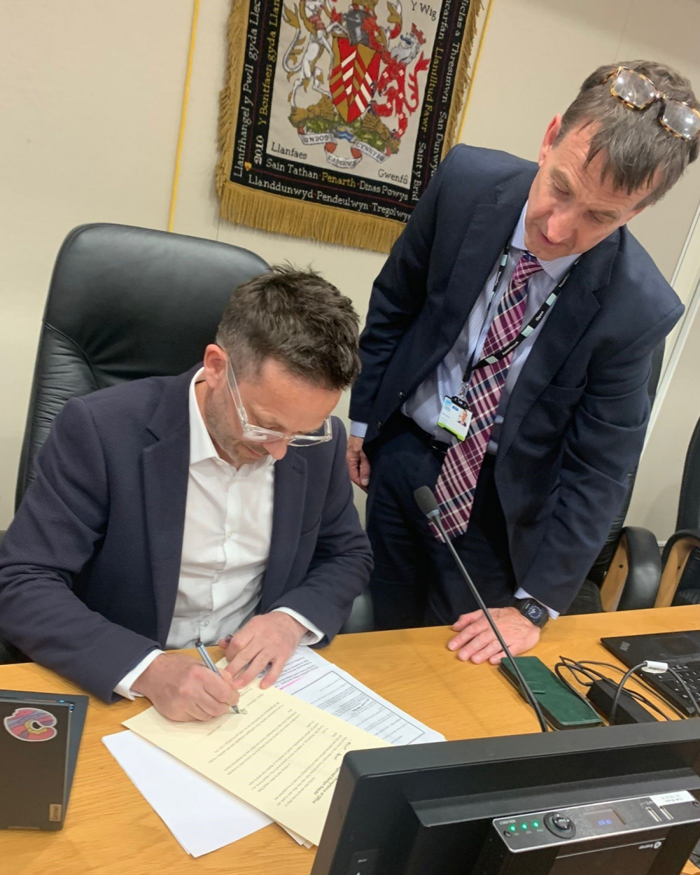 Councillor Elliot Penn signs up to be Mayor.