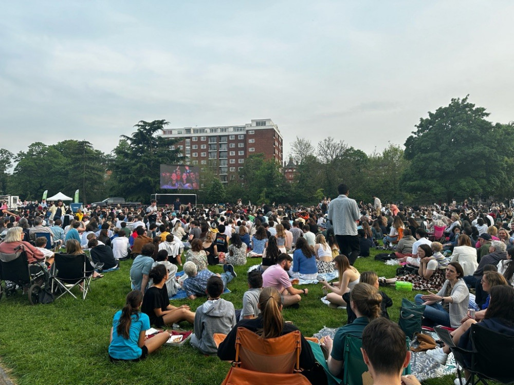 Thousands attended the event in the Pump Room Gardens (image via CJ's Events Warwickshire)