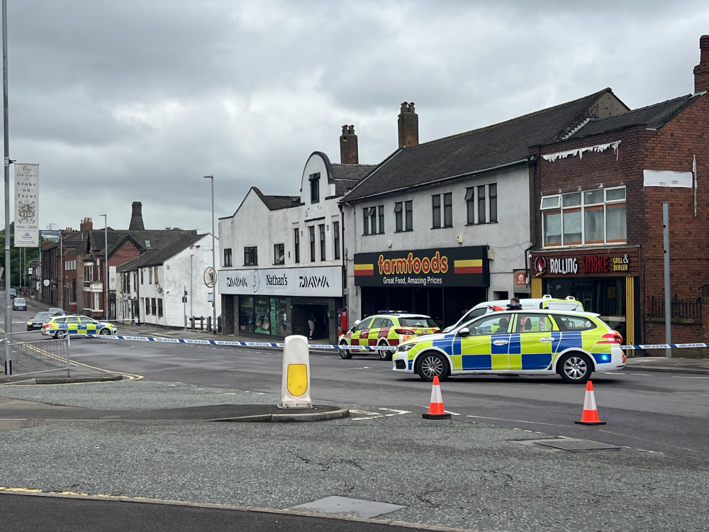 Emergency services remain at the scene on Moorland Road, Burslem (Nub News).