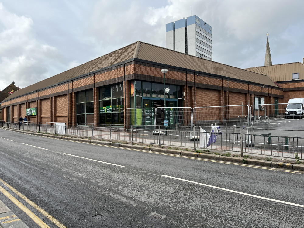 The former Morrisons store in Brentford High Street which closed on 27 September 2023 (credit: Cesar Medina).