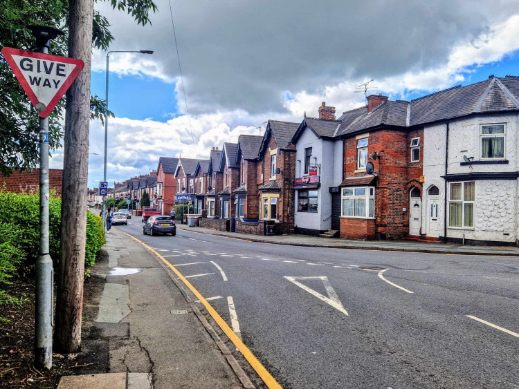 In the early hours of Saturday 8 June, Cheshire Police received reports of an incident on Gresty Road, close to Benny's Breakfast and Lunch Bar (Nub News).