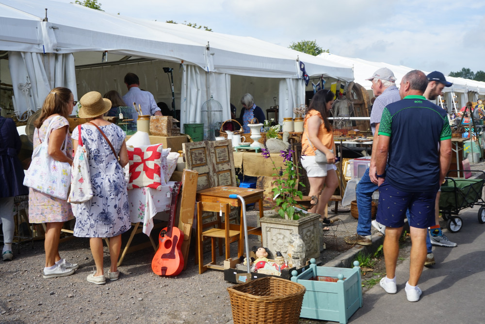 The Antique & Collectors Fair returns to the Bath & West Showground. 