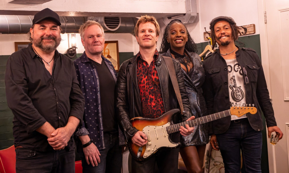 Uncovered – The Electric Rock Experience Uncovered – The Electric Rock Experience