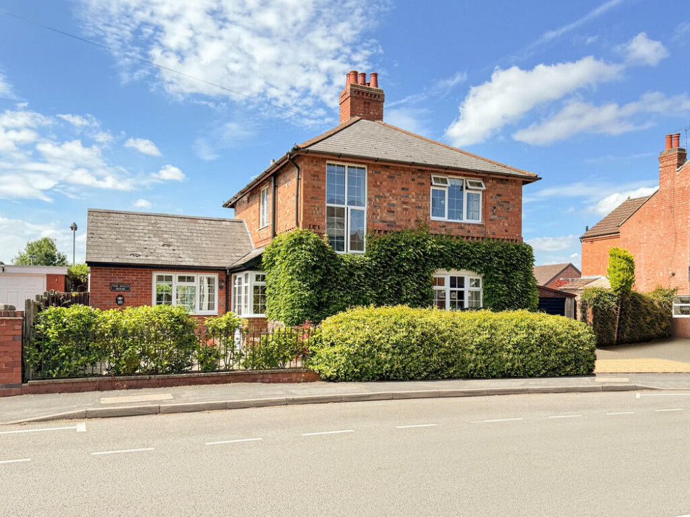 This week we have looked at a three-bed home on Queen's Road, Kenilworth, known as the Dolls House