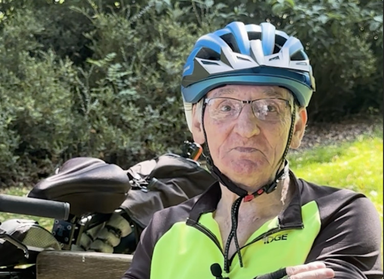 Retired machine driver Derek Farndell, pictured in Marple Park. (Image - Alexander Greensmith / Stockport Nub News) 