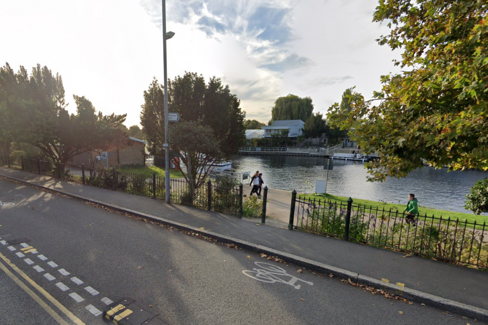 Emergency services responded to a call made at 3:18am after a fire was spotted near London River Yacht Club. (Photo: Google Maps)