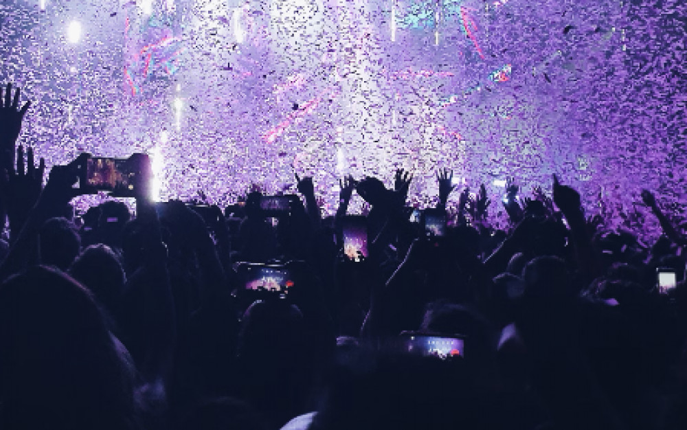 Come and enjoy Hits on the Pitch festival at Stockport Rugby Union Football Club (Image - Samuel Regan-Asante / Unsplash) Come and enjoy Hits on the Pitch festival at Stockport Rugby Union Football Club (Image - Samuel Regan-Asante / Unsplash)